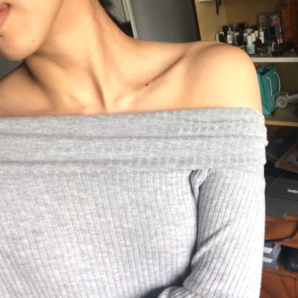 Forever 21 rubbed off shoulder sweater
